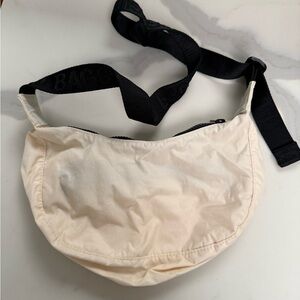 BAGGU Small Nylon Crescent Crossbody Bag